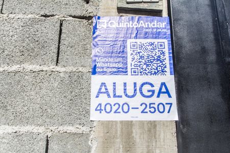 Garagem de casa para alugar com 2 quartos, 70m² em Jardim Cecilia Cristina, Carapicuíba