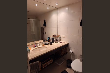 Banheiro  de apartamento para alugar com 4 quartos, 140m² em Vila Clementino, São Paulo