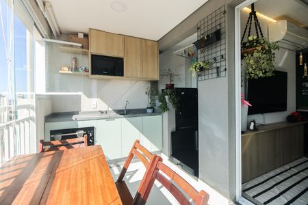 Apartamento à venda com 58m², 2 quartos e 1 vagaVaranda 
