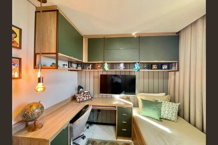 Apartamento à venda com 4 quartos, 177m² em Ana Lúcia, Belo Horizonte