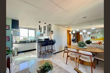 Apartamento à venda com 4 quartos, 177m² em Ana Lúcia, Belo Horizonte