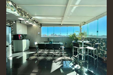 Apartamento à venda com 4 quartos, 177m² em Ana Lúcia, Belo Horizonte