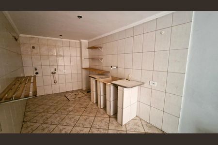 Área de serviço de casa para alugar com 3 quartos, 106m² em Parque Sao Jose, São Paulo