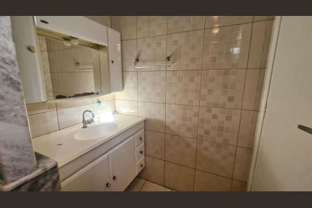 Casa para alugar com 106m², 3 quartos e 1 vaga Casa para alugar com 106m², 3 quartos e 1 vagaBanheiro