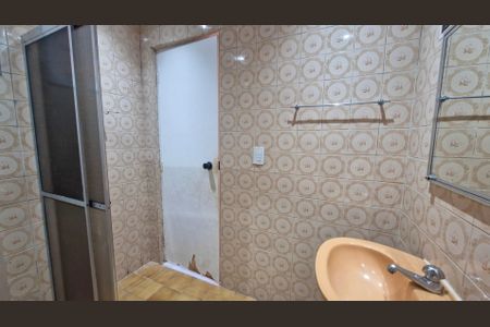 Casa para alugar com 106m², 3 quartos e 1 vaga Casa para alugar com 106m², 3 quartos e 1 vagaBanheiro