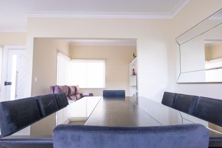 Casa para alugar com 350m², 4 quartos e 4 vagas