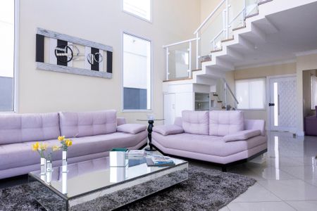 Casa para alugar com 350m², 4 quartos e 4 vagas