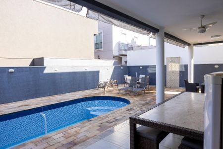Casa para alugar com 350m², 4 quartos e 4 vagas