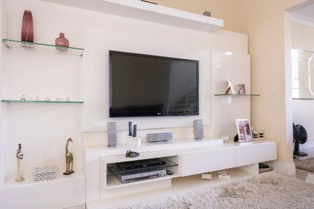 Casa para alugar com 350m², 4 quartos e 4 vagas