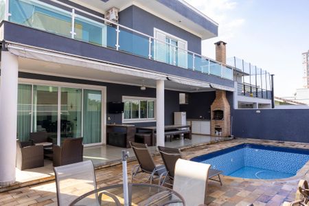 Casa para alugar com 350m², 4 quartos e 4 vagas