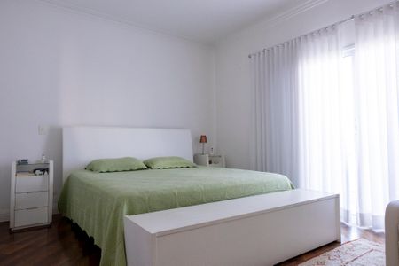 Casa para alugar com 350m², 4 quartos e 4 vagas