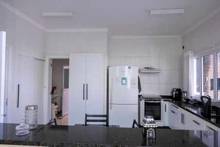 Casa para alugar com 350m², 4 quartos e 4 vagas