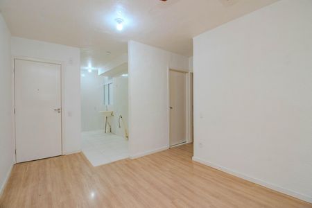 Sala de apartamento para alugar com 2 quartos, 41m² em Mário Quintana, Porto Alegre