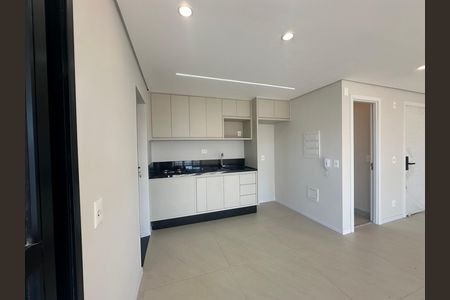 Apartamento para alugar com 112m², 2 quartos e 2 vagas Apartamento para alugar com 112m², 2 quartos e 2 vagasCozinha