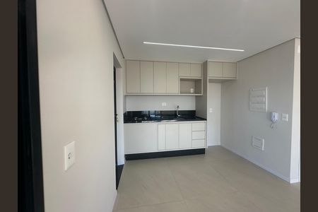 Apartamento para alugar com 112m², 2 quartos e 2 vagas Apartamento para alugar com 112m², 2 quartos e 2 vagasCozinha