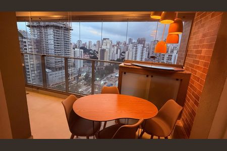 Studio para alugar com 38m², 1 quarto e 1 vaga Studio para alugar com 38m², 1 quarto e 1 vagaSala de Jantar