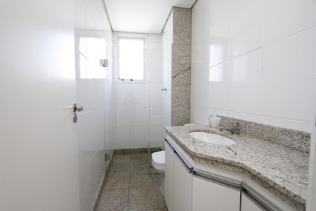 Apartamento para alugar com 125m², 3 quartos e 2 vagasBanheiro Social