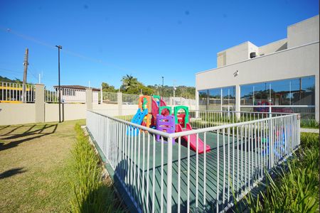 Playground de apartamento para alugar com 2 quartos, 46m² em São Sebastiao, Palhoça