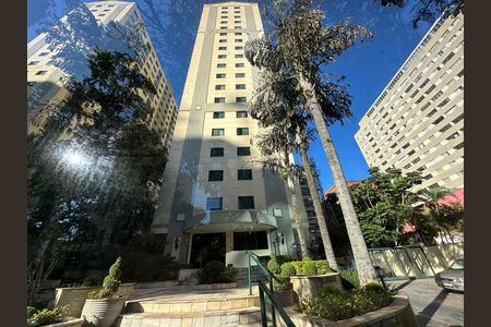 Apartamento para alugar com 90m², 3 quartos e 2 vagasFachada