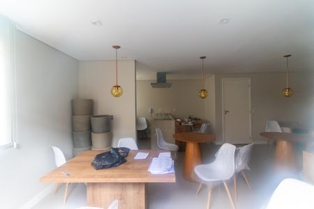 Apartamento para alugar com 38m², 2 quartos e 1 vaga Apartamento para alugar com 38m², 2 quartos e 1 vagaÁrea comum - Salão de festas