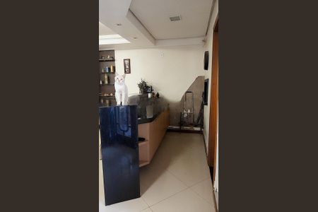 Sala de casa para alugar com 3 quartos, 183m² em Jardim Itu, Porto Alegre
