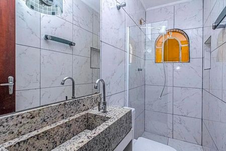 Banheiro da Suíte de casa para alugar com 9 quartos, 332m² em Vila Brasilina, São Paulo