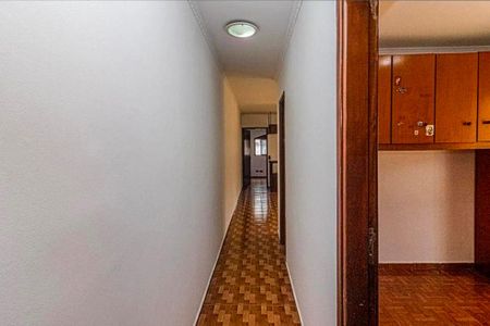 Corredor de casa para alugar com 9 quartos, 332m² em Vila Brasilina, São Paulo