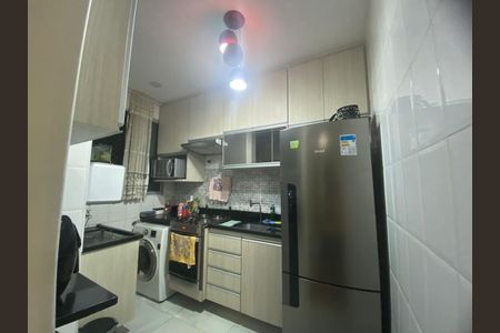 Cozinha de apartamento para alugar com 2 quartos, 45m² em Linda Vista, Contagem