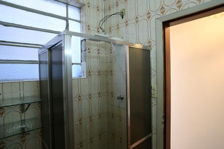 Banheiro social de apartamento à venda com 3 quartos, 119m² em Santa Efigênia, Belo Horizonte