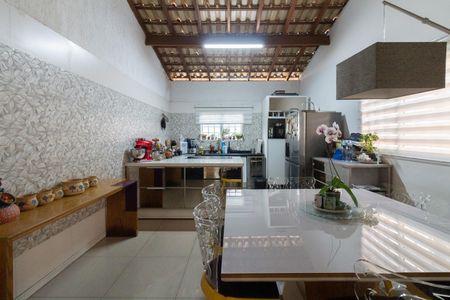Cozinha de casa à venda com 2 quartos, 160m² em Jardim Rosa Maria, São Paulo