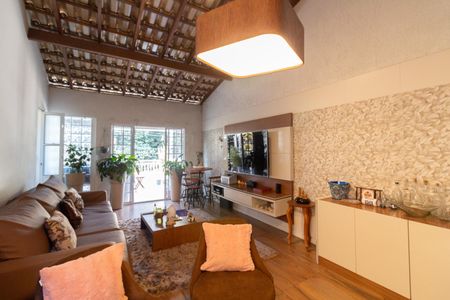 Sala de casa à venda com 2 quartos, 160m² em Jardim Rosa Maria, São Paulo