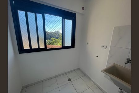 Área de Serviço de apartamento para alugar com 3 quartos, 85m² em Jardim Maria Rosa, Taboão da Serra
