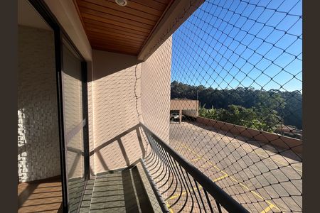 Apartamento para alugar com 3 quartos, 85m² em Jardim Maria Rosa, Taboão da Serra