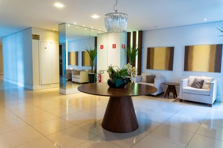 Apartamento à venda com 73m², 2 quartos e 1 vaga Apartamento à venda com 73m², 2 quartos e 1 vagaHall social
