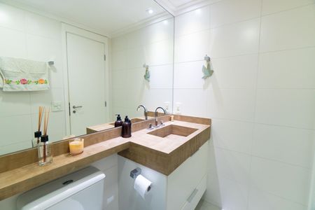 Apartamento à venda com 73m², 2 quartos e 1 vaga Apartamento à venda com 73m², 2 quartos e 1 vagaBanheiro Social