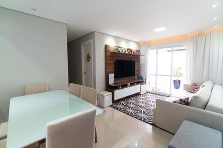 Apartamento à venda com 73m², 2 quartos e 1 vaga Apartamento à venda com 73m², 2 quartos e 1 vagaSala
