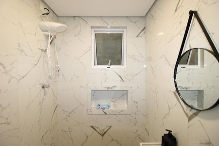 Casa para alugar com 315m², 3 quartos e 3 vagasBanheiro