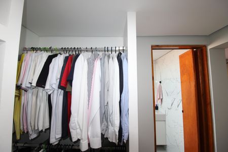 Casa para alugar com 315m², 3 quartos e 3 vagasQuarto 1 - Banheiro