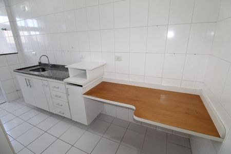 Cozinha de apartamento para alugar com 3 quartos, 80m² em Jardim America, São José dos Campos