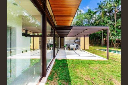 Casa de condomínio à venda com 734m², 5 quartos e 4 vagas Casa de condomínio à venda com 734m², 5 quartos e 4 vagasFoto 06