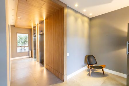 Hall de entrada de kitnet/studio para alugar com 1 quarto, 28m² em Tristeza, Porto Alegre
