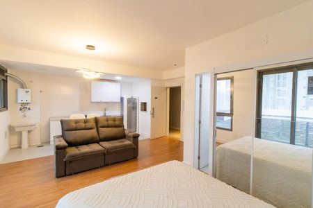 Quarto de kitnet/studio para alugar com 1 quarto, 28m² em Tristeza, Porto Alegre