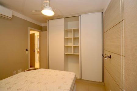 Quarto  de apartamento para alugar com 1 quarto, 54m² em Alphaville I, Salvador