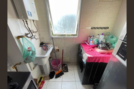 Apartamento à venda com 44m², 2 quartos e 1 vaga Apartamento à venda com 44m², 2 quartos e 1 vagaCozinha e Área de Serviço