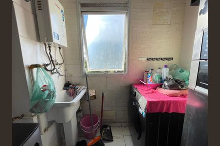 Apartamento à venda com 44m², 2 quartos e 1 vaga Apartamento à venda com 44m², 2 quartos e 1 vagaCozinha e Área de Serviço