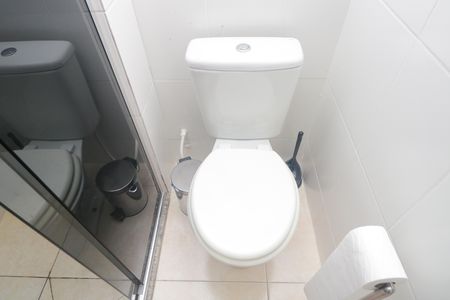 Apartamento à venda com 49m², 2 quartos e 2 vagas Apartamento à venda com 49m², 2 quartos e 2 vagasBanheiro da Suíte