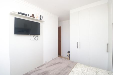 Apartamento à venda com 49m², 2 quartos e 2 vagas Apartamento à venda com 49m², 2 quartos e 2 vagasSuíte