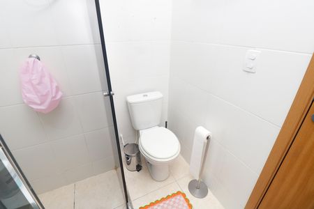 Apartamento à venda com 49m², 2 quartos e 2 vagas Apartamento à venda com 49m², 2 quartos e 2 vagasBanheiro da Suíte