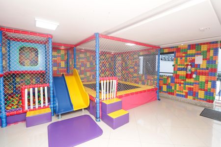 Apartamento à venda com 49m², 2 quartos e 2 vagas Apartamento à venda com 49m², 2 quartos e 2 vagasBrinquedoteca