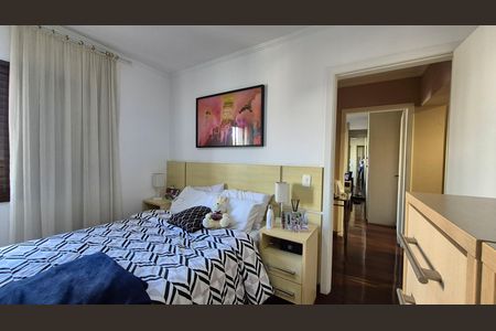 Apartamento para alugar com 132m², 3 quartos e 2 vagas Apartamento para alugar com 132m², 3 quartos e 2 vagasQuarto